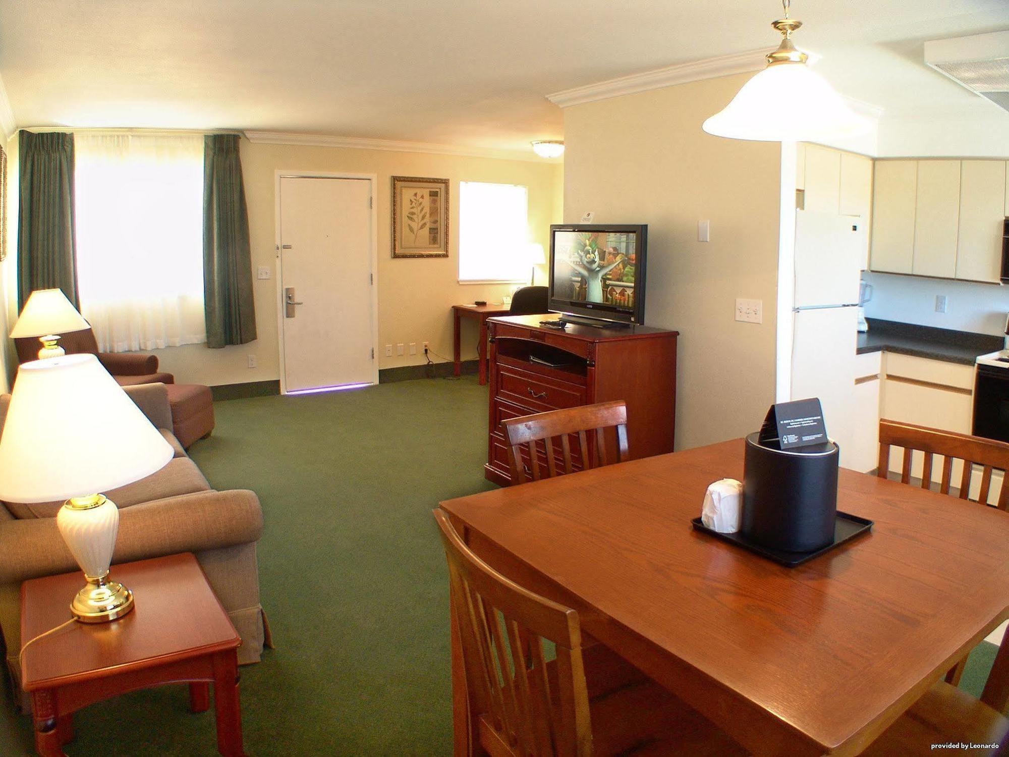 Best Western Garden Villa Inn Роузбърг Екстериор снимка