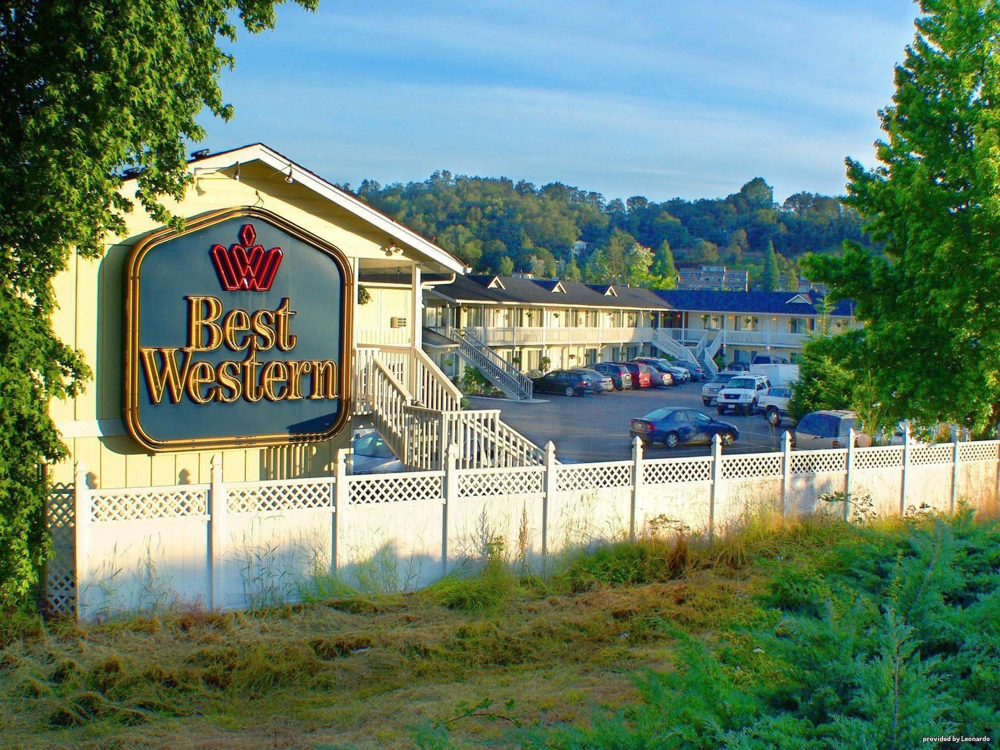 Best Western Garden Villa Inn Роузбърг Екстериор снимка