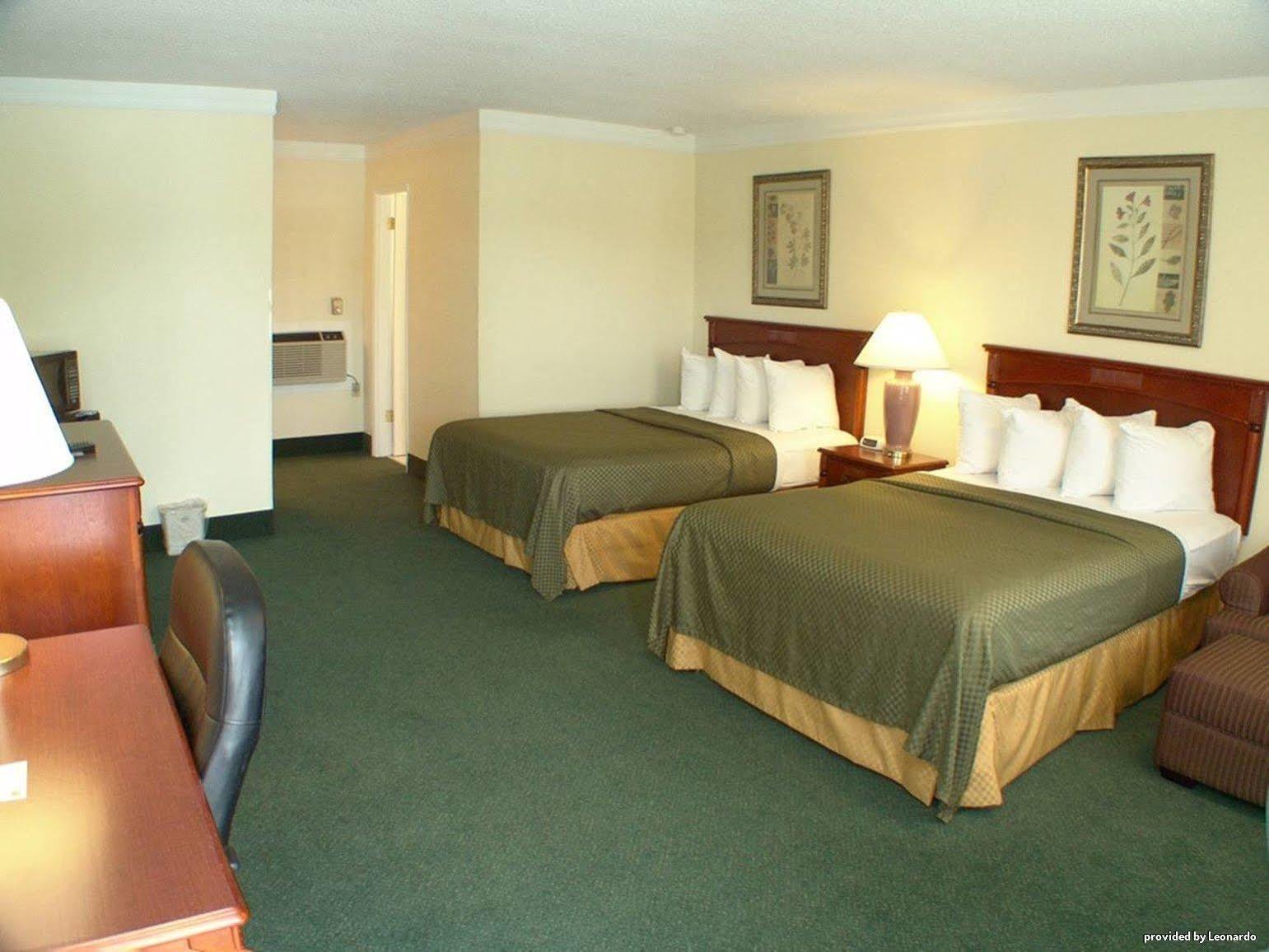 Best Western Garden Villa Inn Роузбърг Екстериор снимка