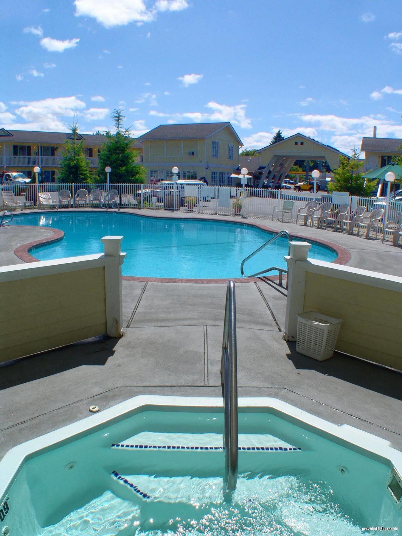 Best Western Garden Villa Inn Роузбърг Екстериор снимка